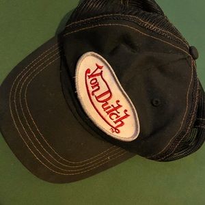 Von Dutch trucker hat